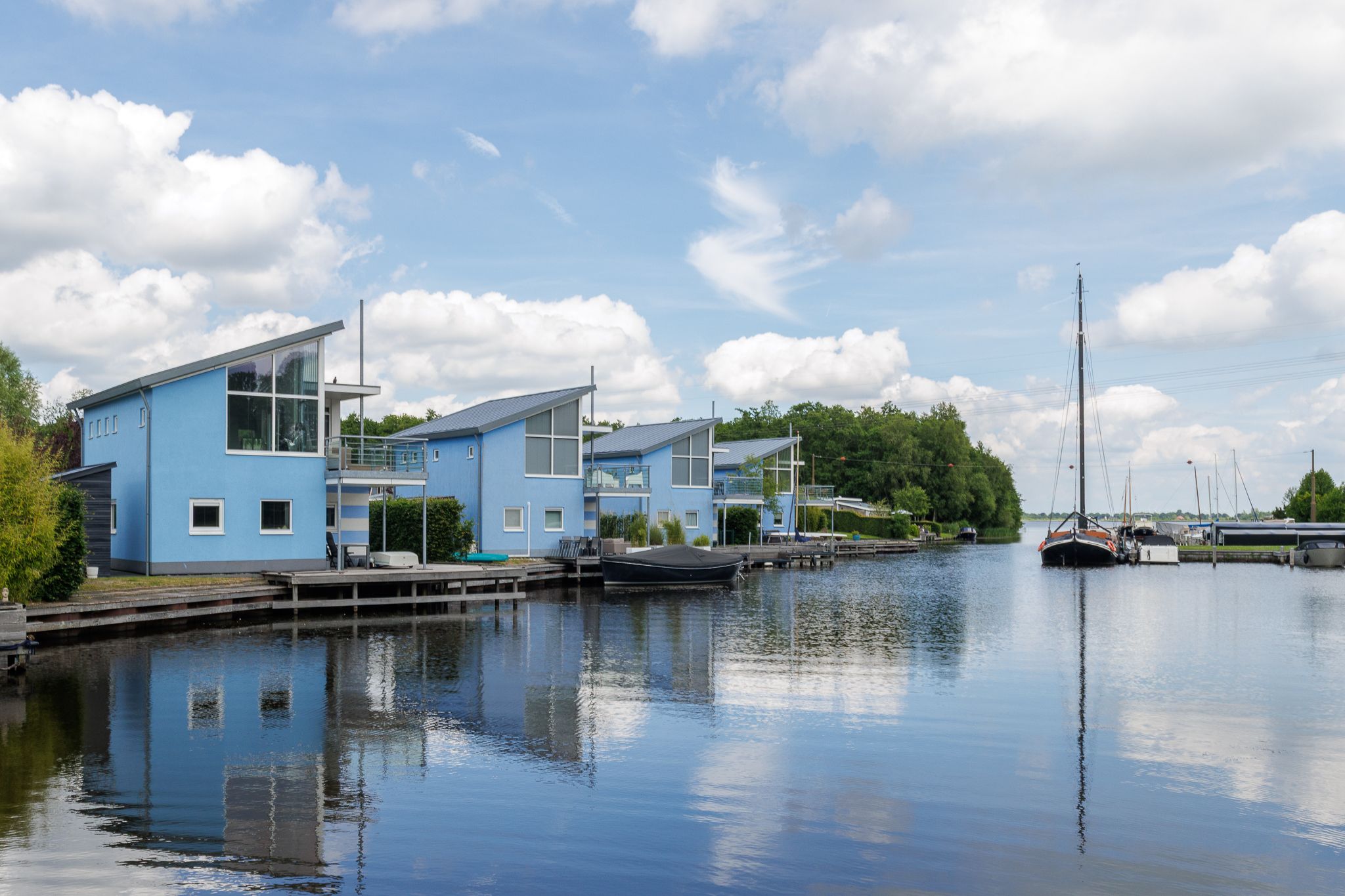 3-bedroom freehold villa in Midlaren — photo 1 of 5