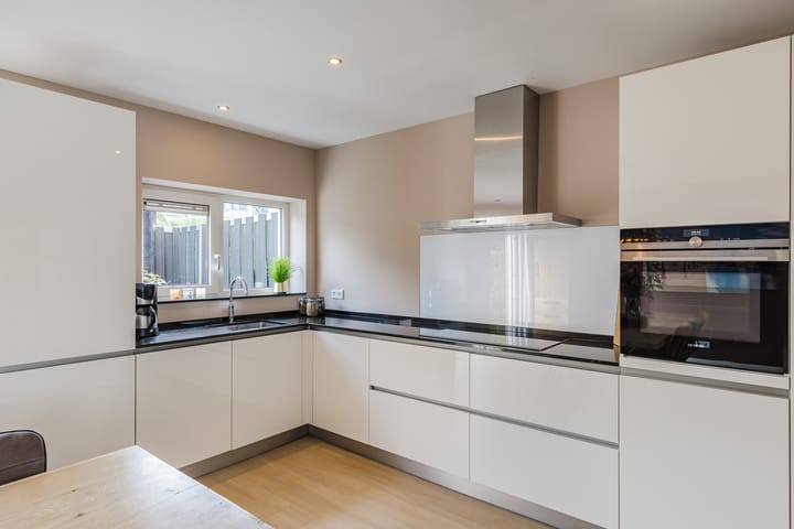 Hoekwoning te koop: Anselmusstraat 23, Mijdrecht