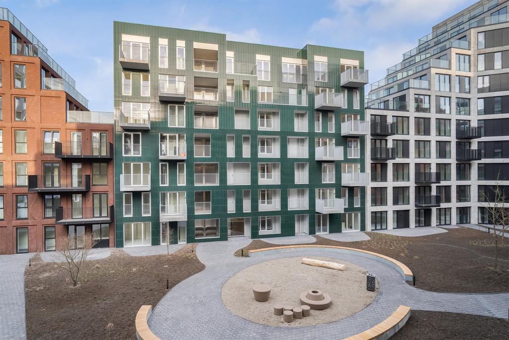 Photo 35 of Mies van der Rohestraat 29