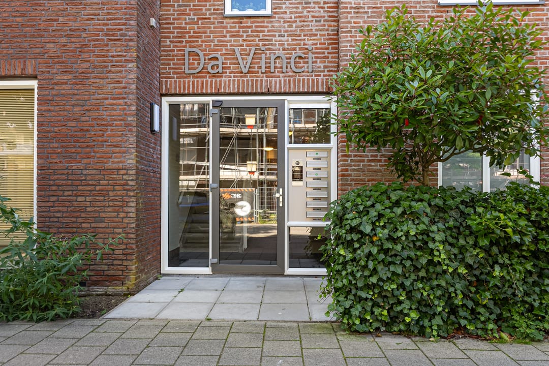 Photo 2 of van Angerenstraat 7