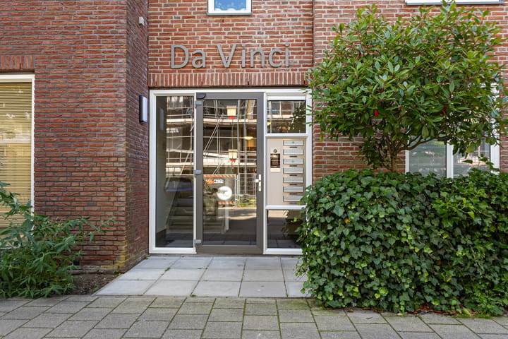 Photo 2 of van Angerenstraat 7