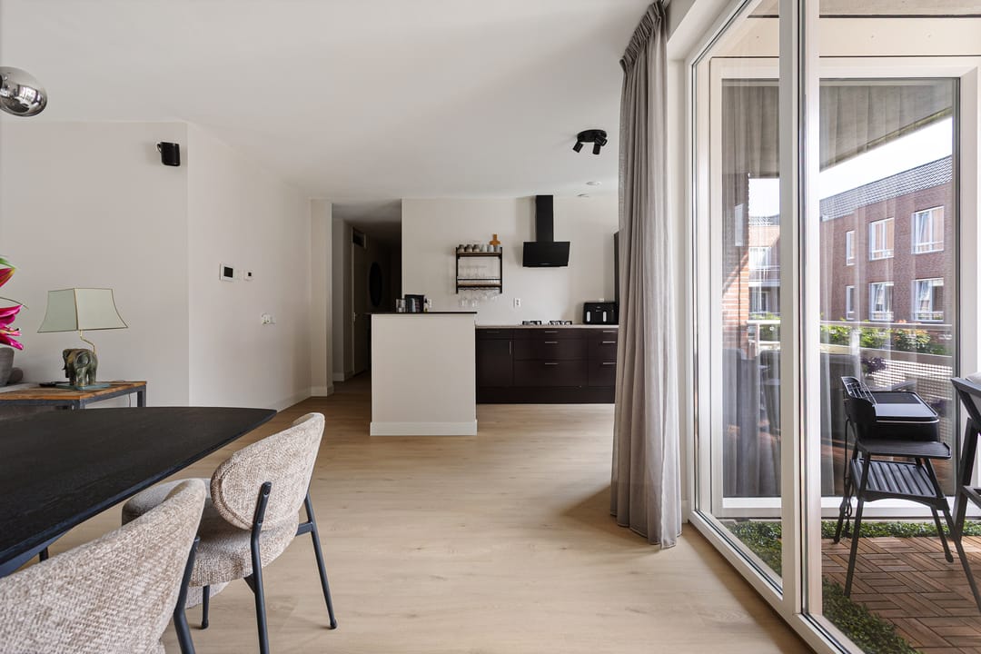 Photo 13 of van Angerenstraat 7