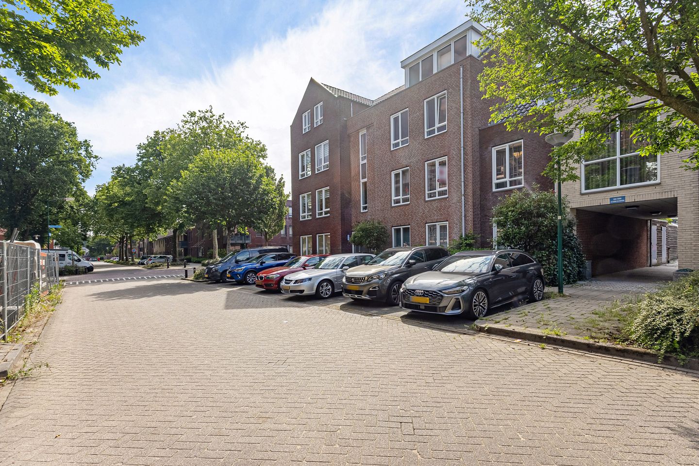 Photo 5 of van Angerenstraat 7