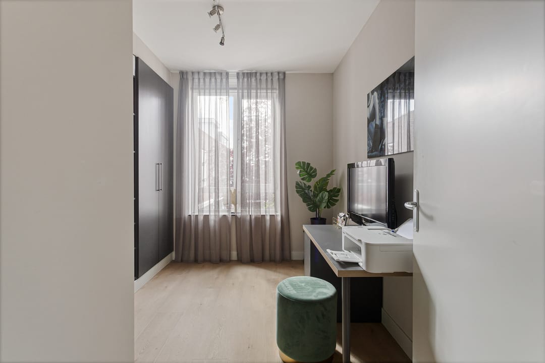 Photo 37 of van Angerenstraat 7