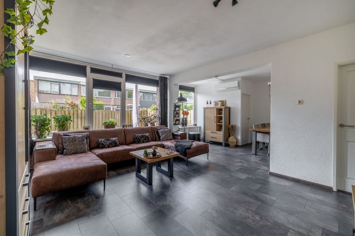 Tussenwoning te koop: Hicksweg 73, Renkum