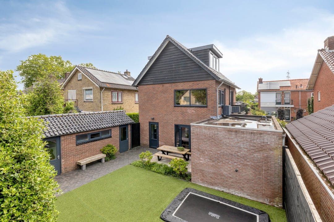 Photo 31 of Hoenderweg 11