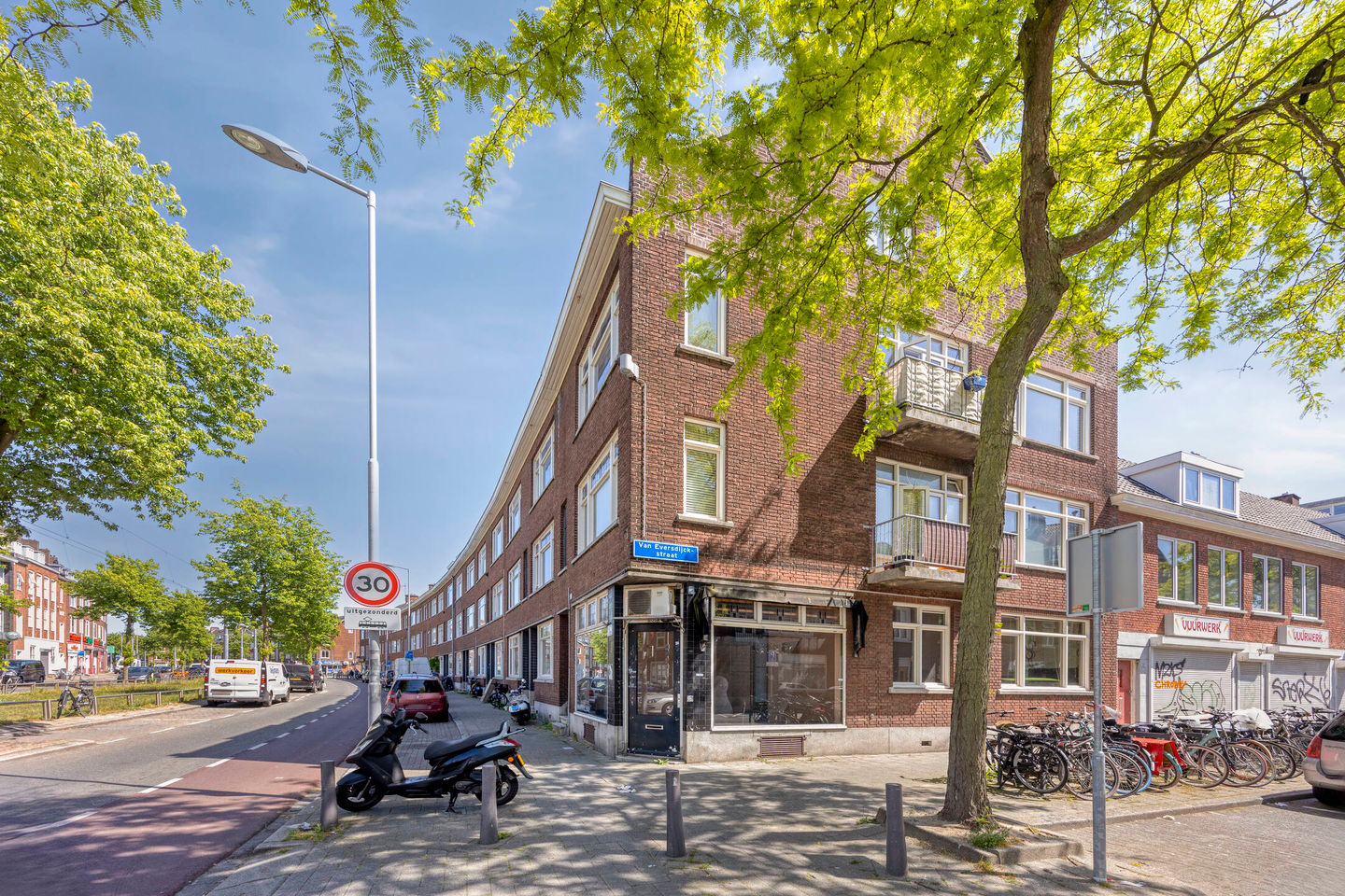 Bekijk foto 4 van Wolphaertsbocht 205-A