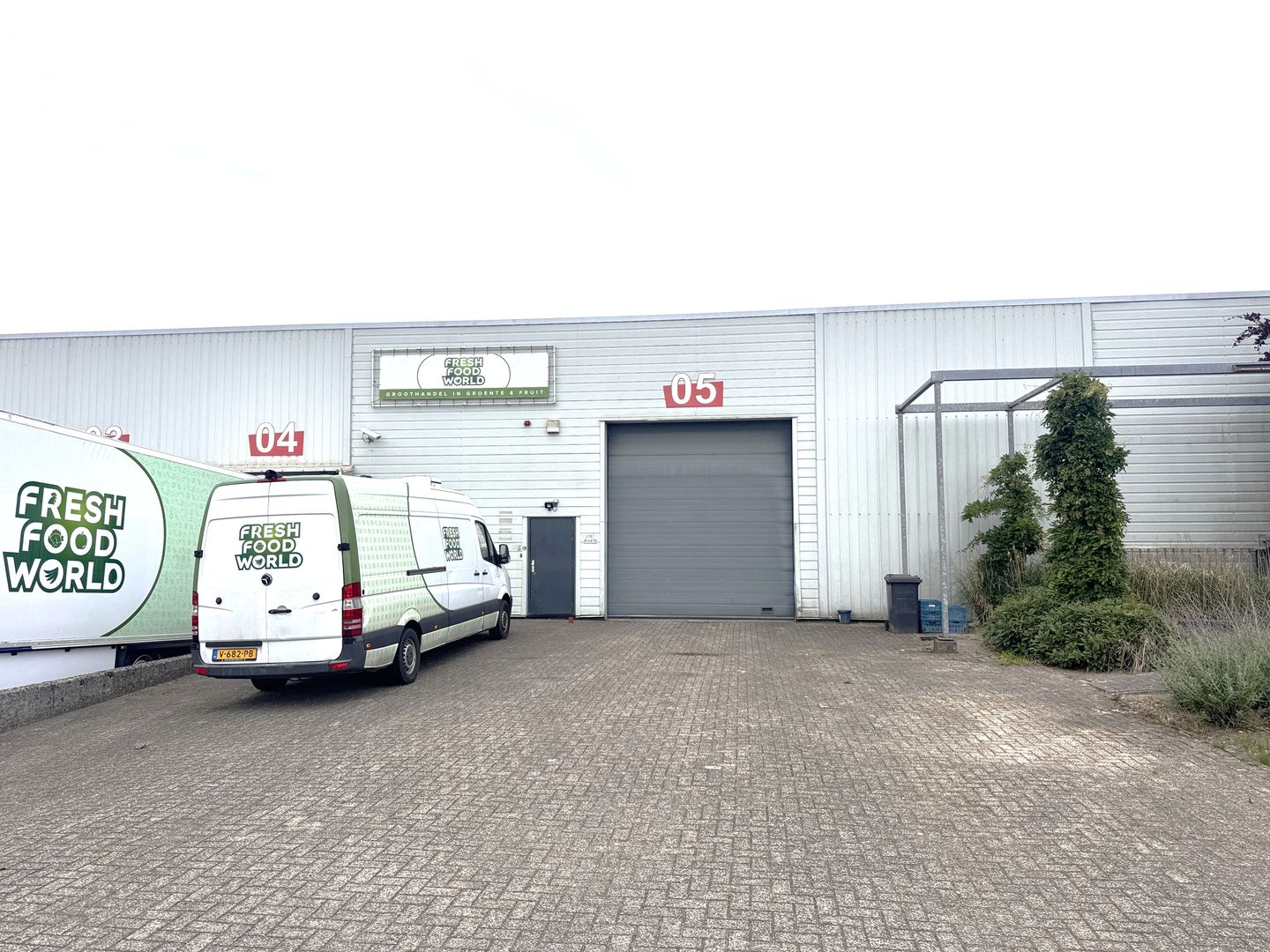View photo 1 of Handelsweg 14