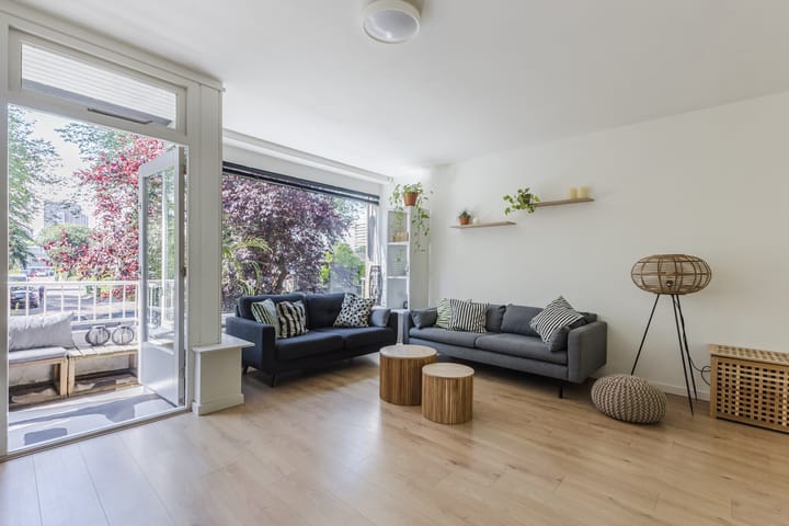 Tussenwoning te koop: Max Havelaarlaan 651, Amstelveen