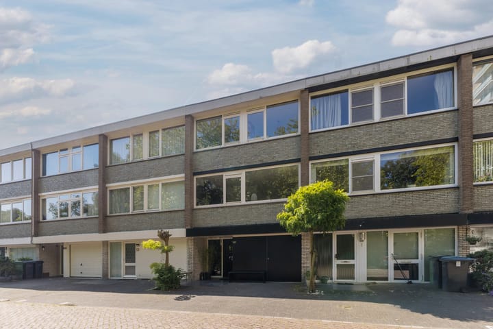 Tussenwoning te koop: Max Havelaarlaan 651, Amstelveen
