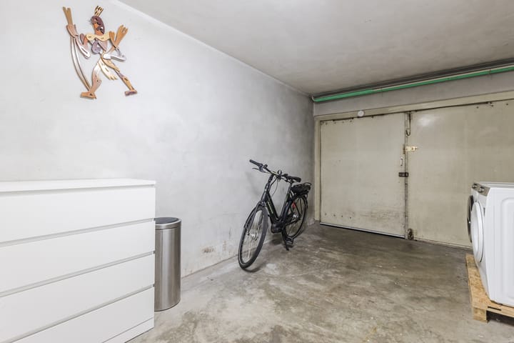 Tussenwoning te koop: Max Havelaarlaan 651, Amstelveen
