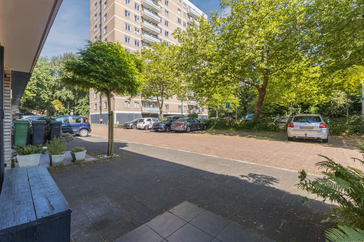 Tussenwoning te koop: Max Havelaarlaan 651, Amstelveen