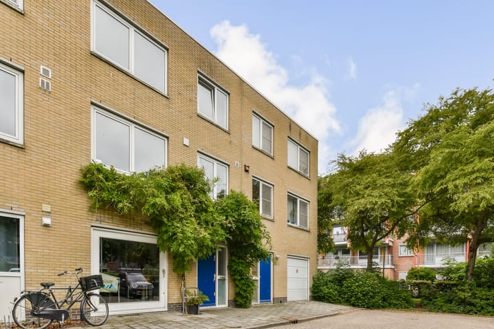 Foto 4 van Bezaanjachtplein 102-B