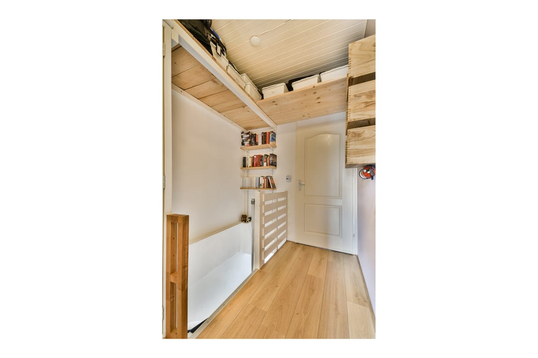 Photo 22 of Emmastraat 46