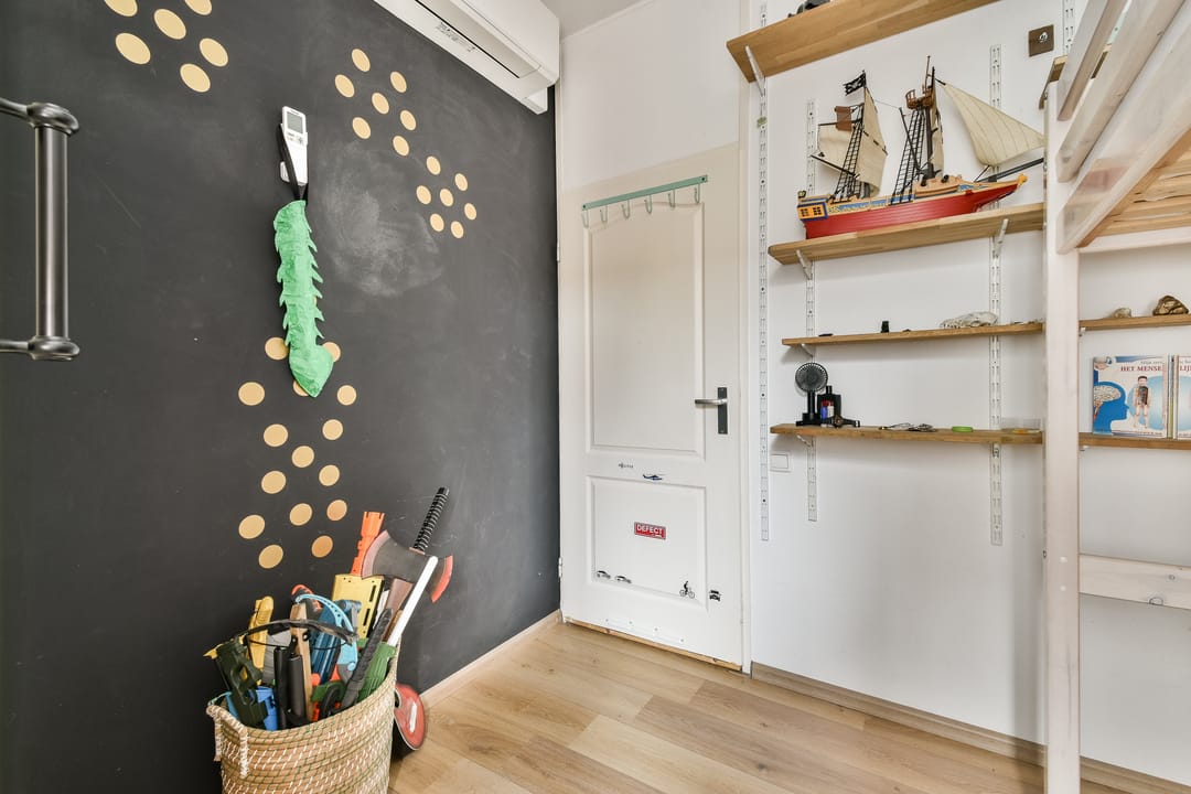 Photo 17 of Emmastraat 46