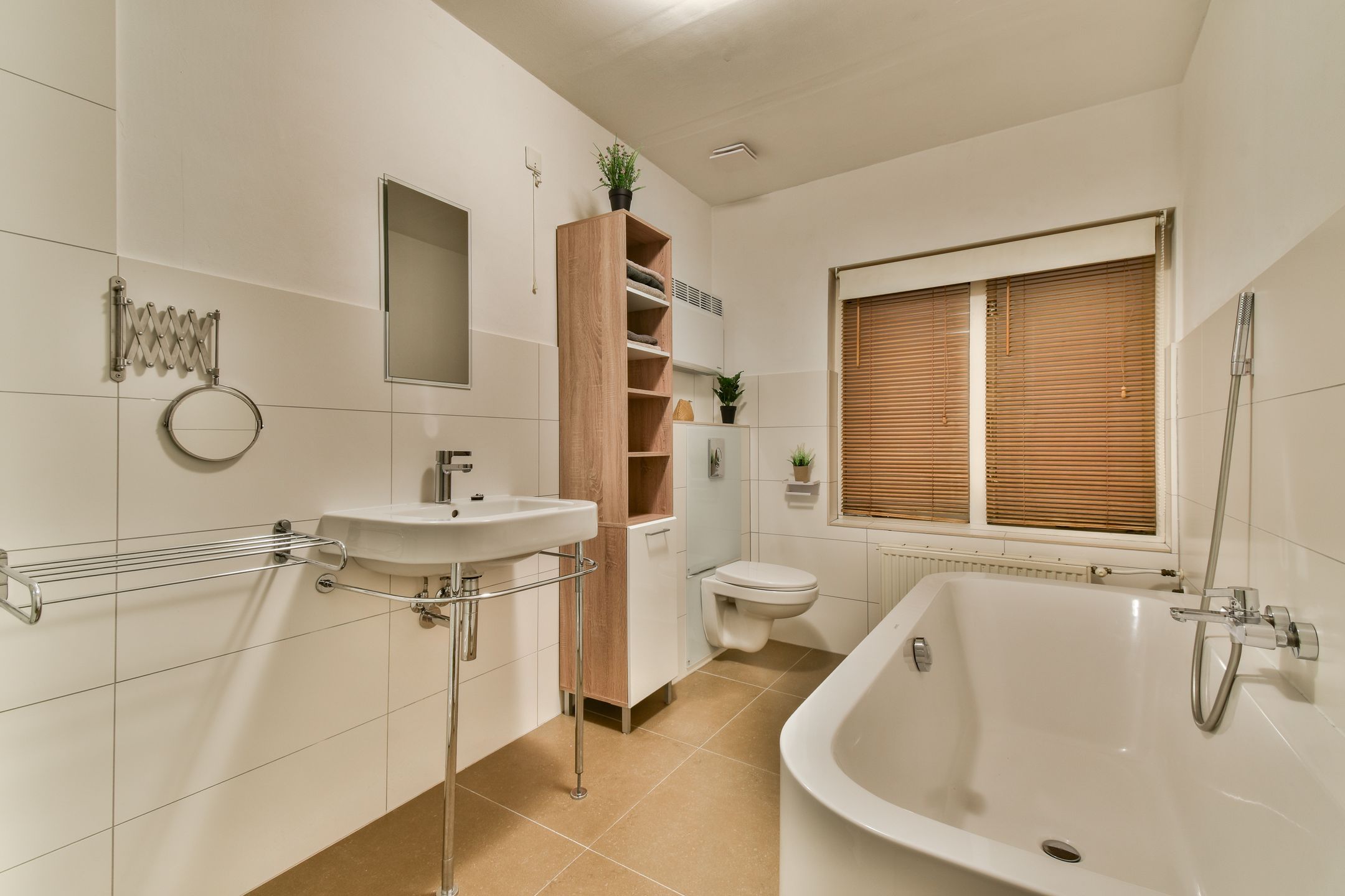 Photo 15 of Emmastraat 46