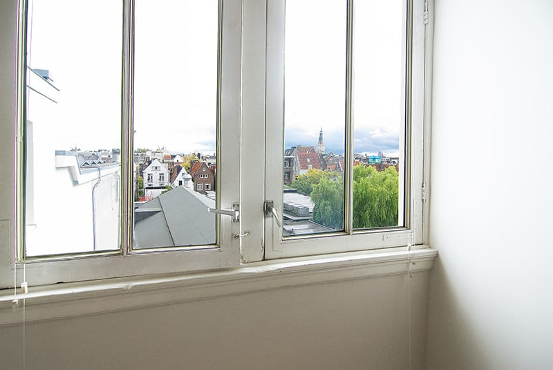 View photo 5 of Warmoesstraat 155