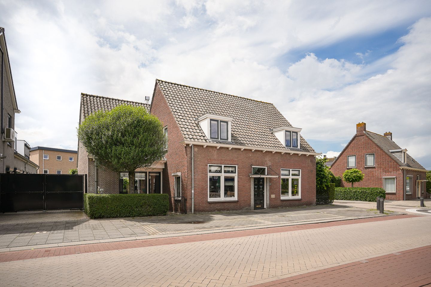 Photo 50 of Voorstraat 23