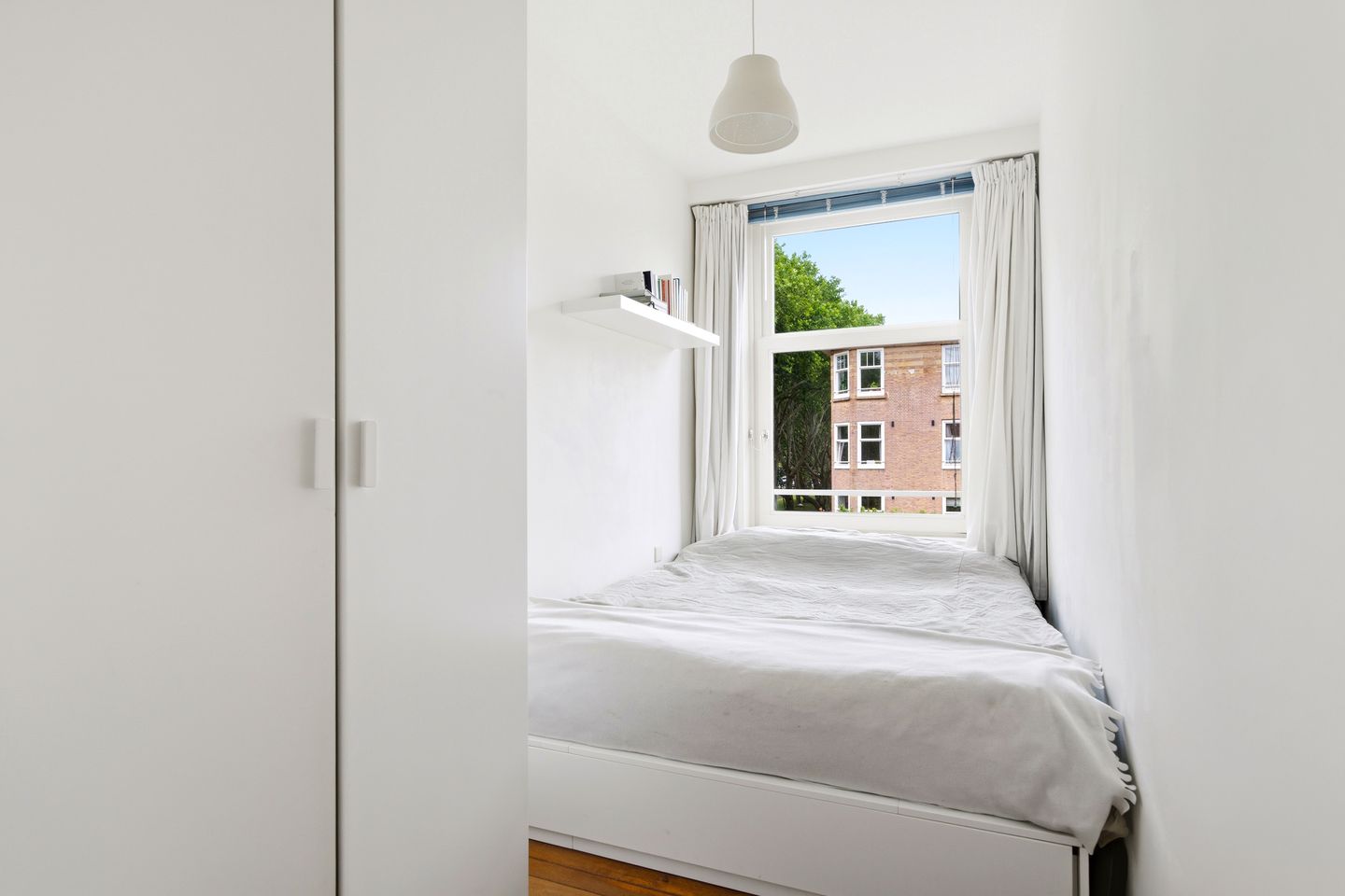 Photo 19 of Adriaan van Bergenstraat 7-2
