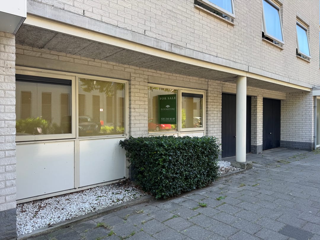 Photo 22 of Bertrand Russellstraat 44