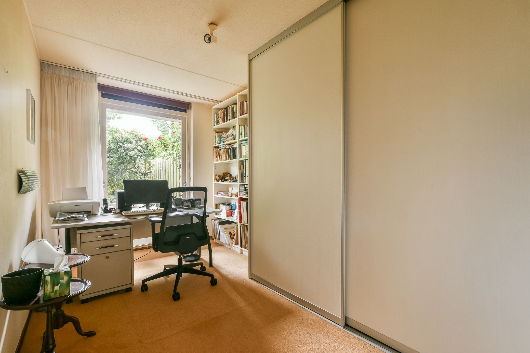 Photo 18 of Bertrand Russellstraat 44