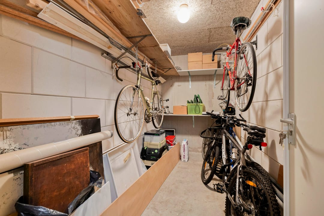 Photo 37 of Tosaristraat 19