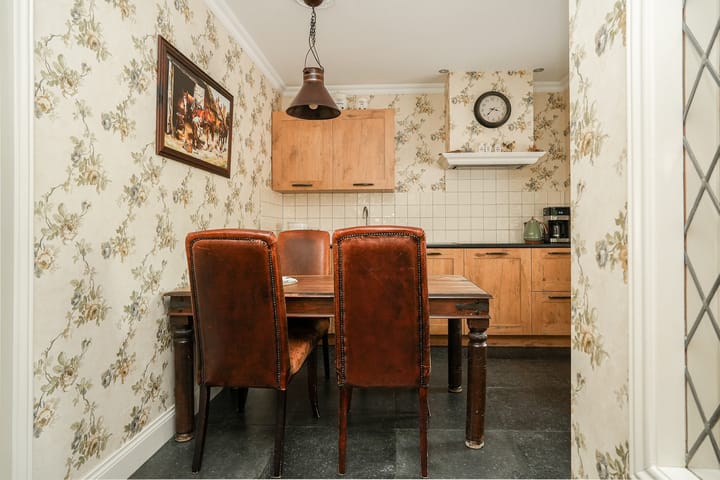 Vrijstaande woning te koop: Badweg 7, Geldermalsen