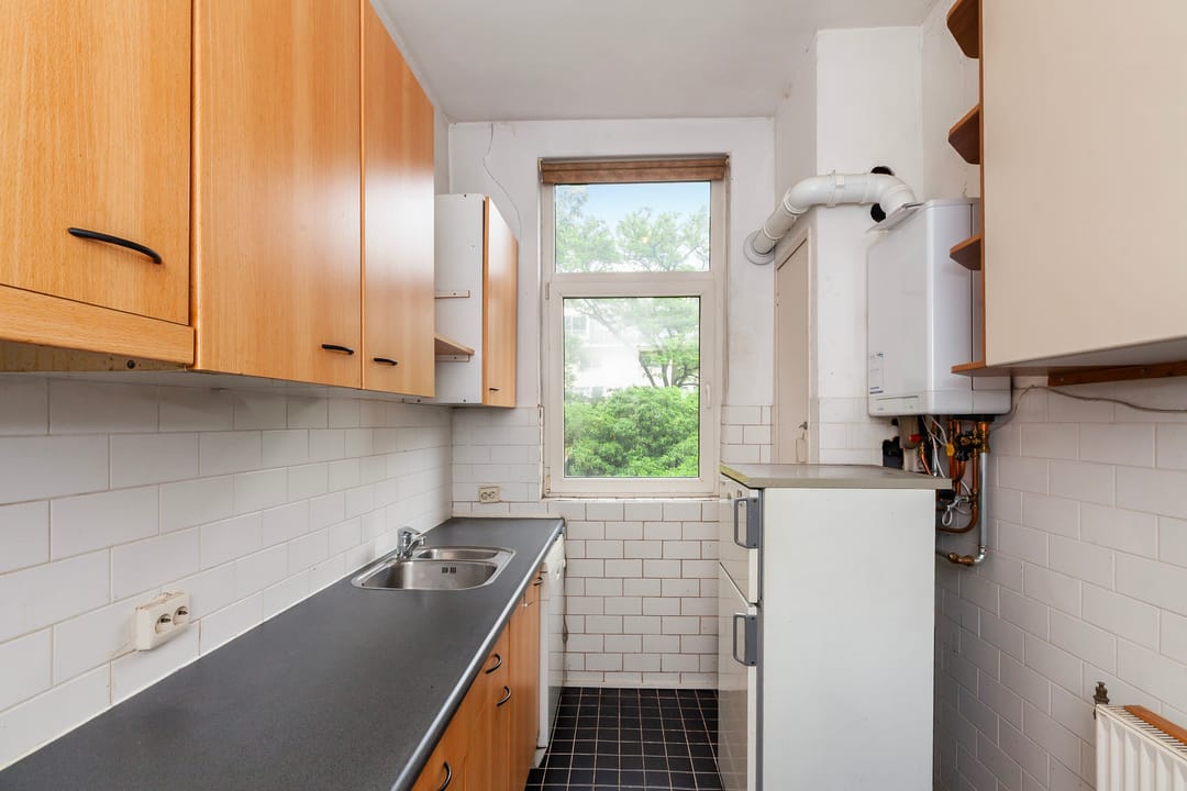 Photo 16 of Hondiusstraat 13-B