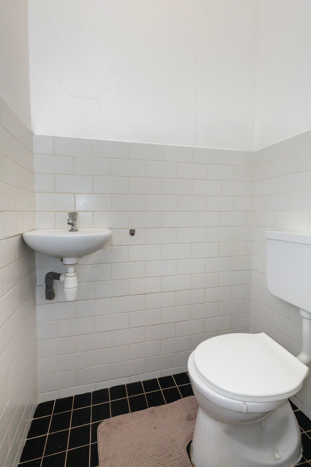 Photo 8 of Hondiusstraat 13-B