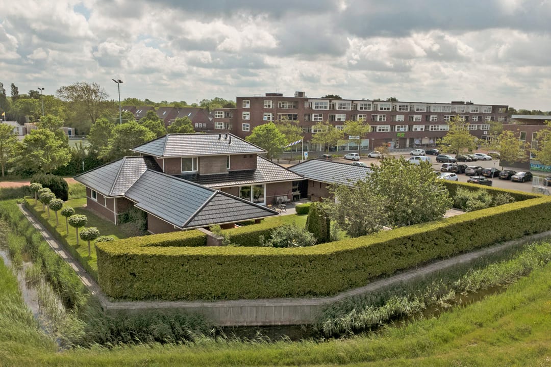 Photo 58 of Johan van Oldenbarneveltstraat 2-1