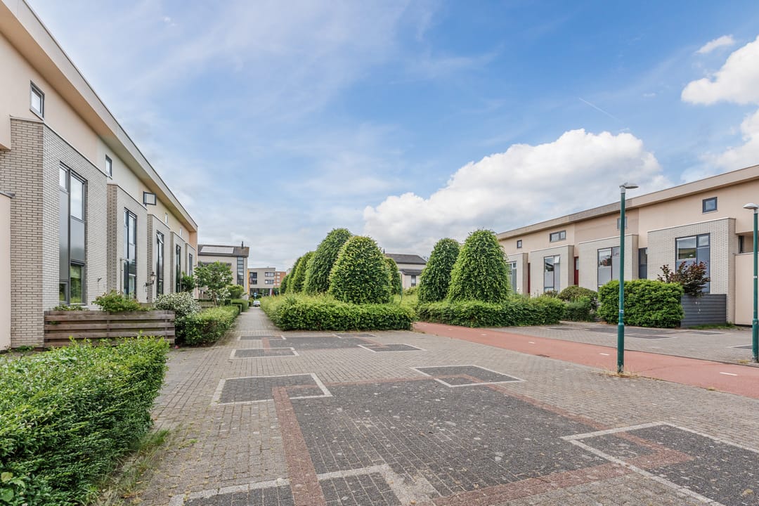 Photo 37 of Cornelis van Eesterenlaan 34