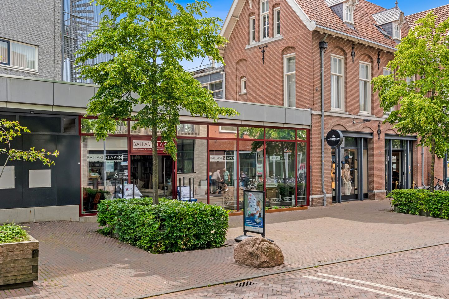 Bekijk foto 2 van Arnhemseweg 6