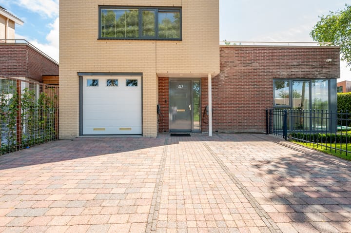 Vrijstaande woning te koop: Waterland 47, Lelystad