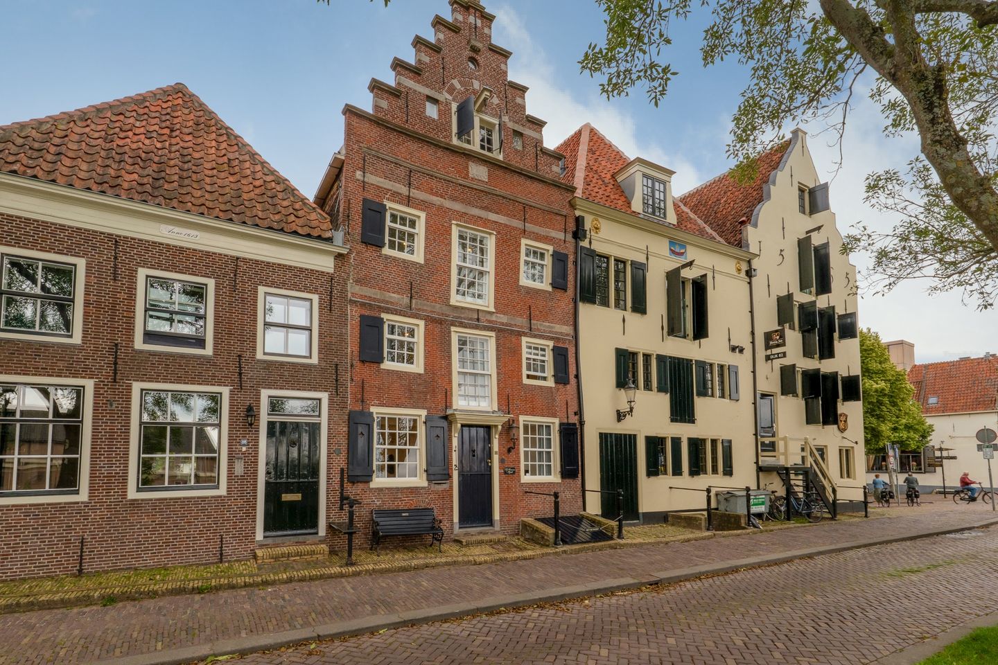Foto 1 van Dijk 84