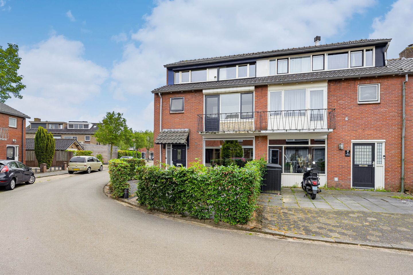 Photo 35 of Hazelaarstraat 1