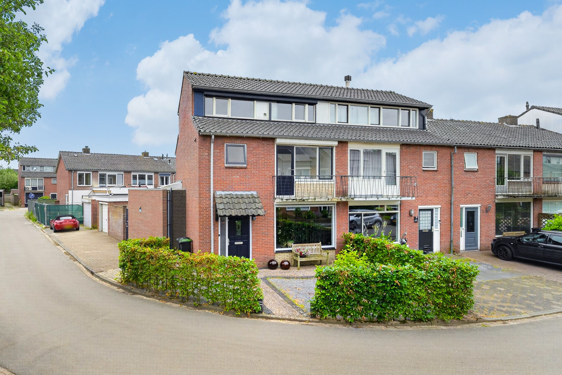 Photo 36 of Hazelaarstraat 1