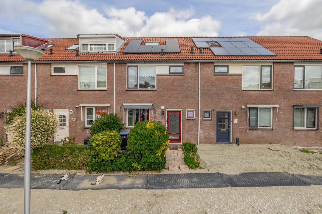 Foto 1 van Albert Schweitzerlaan 27