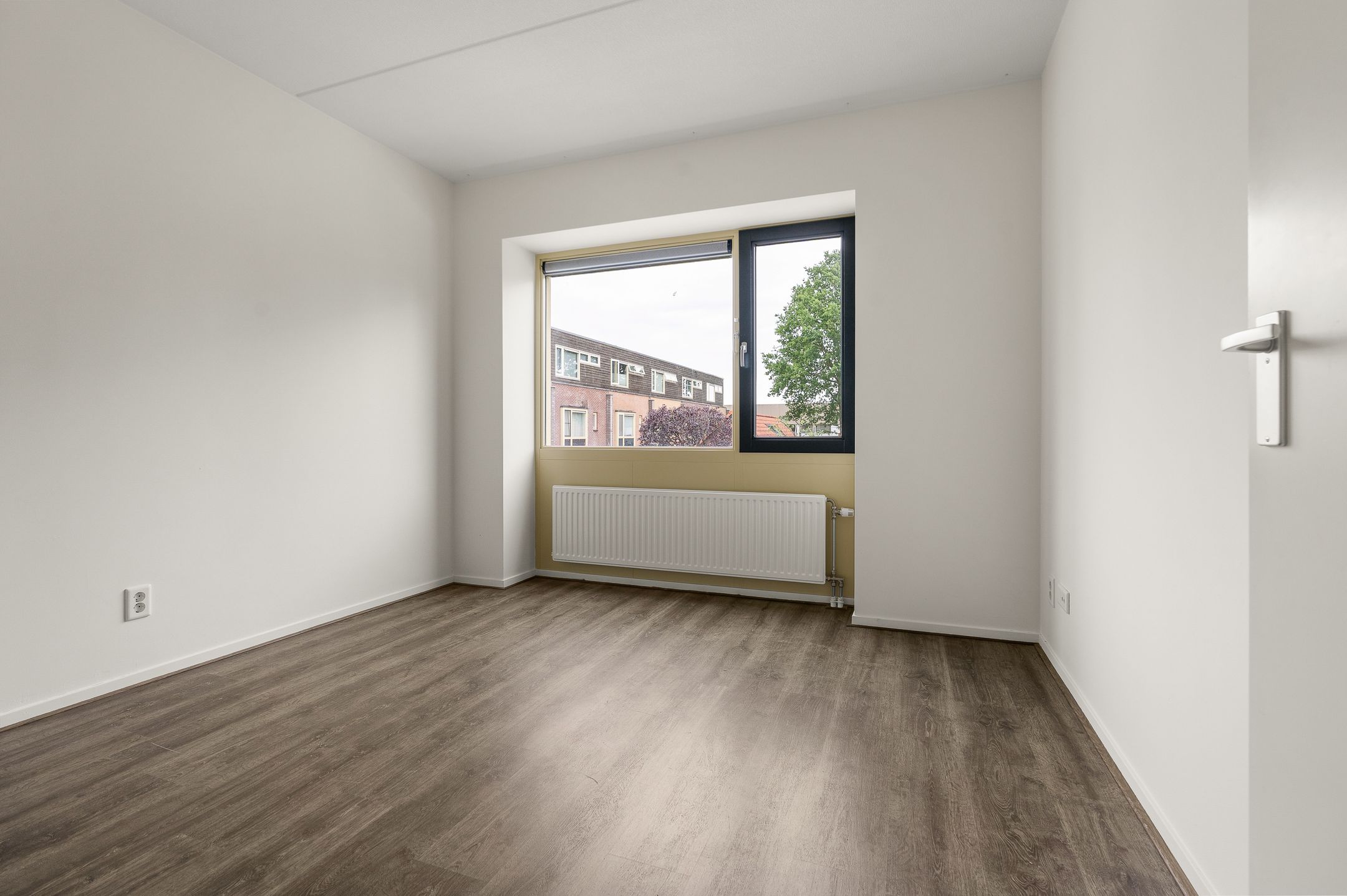 Photo 15 of Dominee Versteegtstraat 3