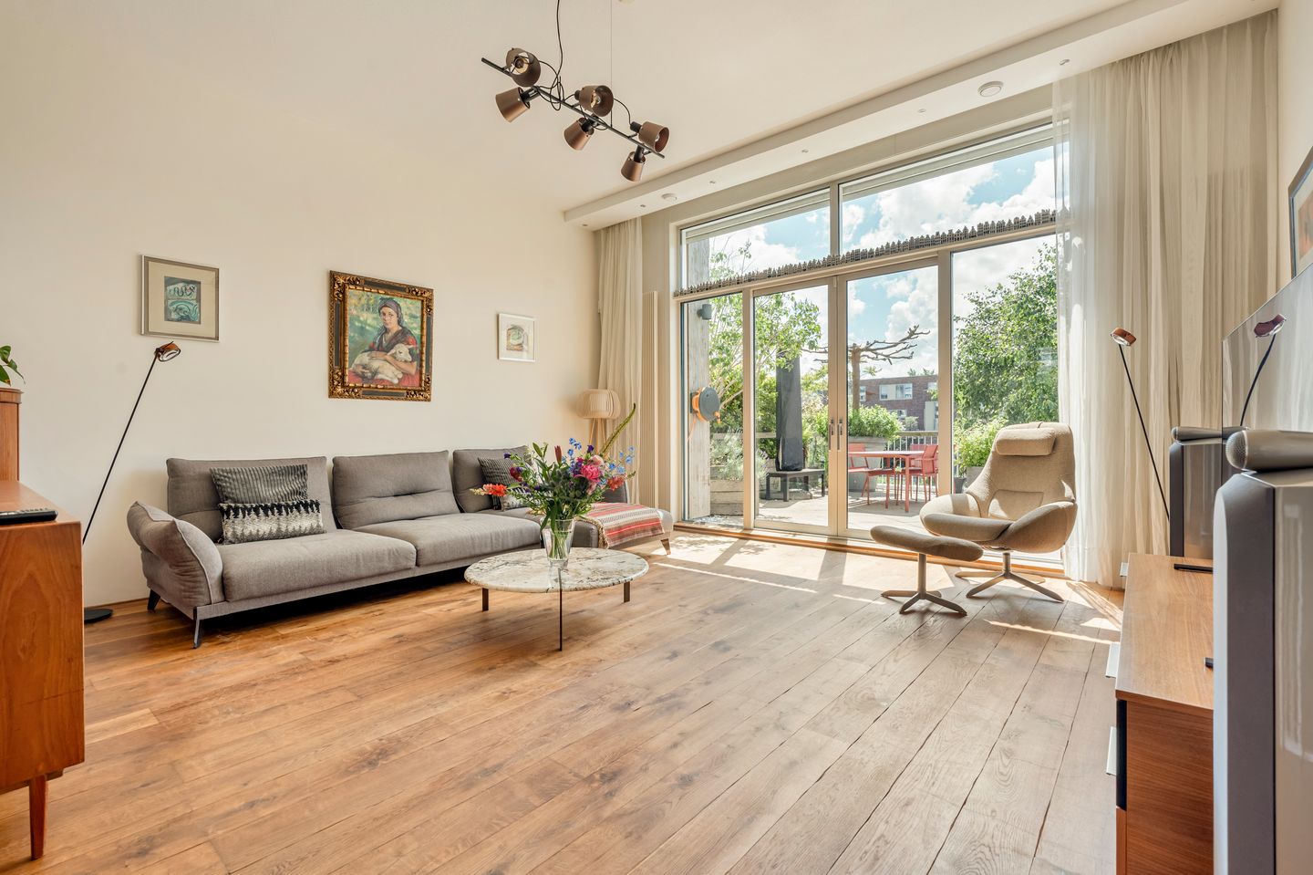 Foto 4 van Emmy Andriessestraat 26