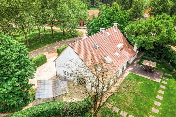 Foto 2 van Vloeieind 4