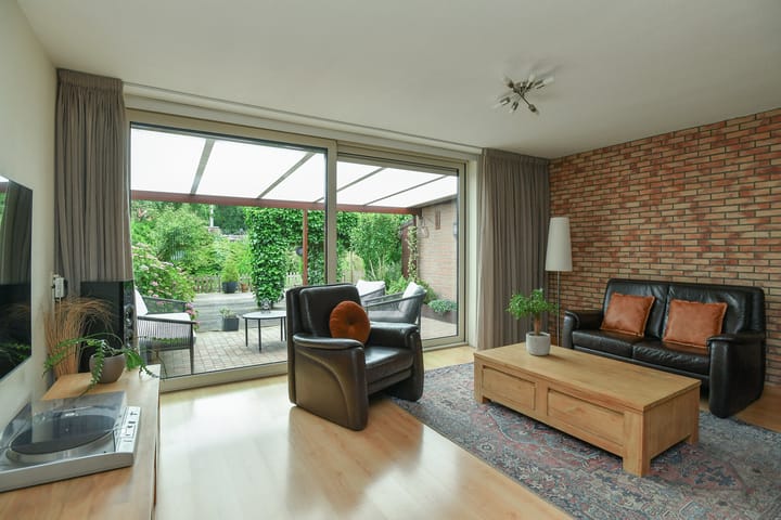 Tussenwoning te koop: Volendamstraat 54, Arnhem