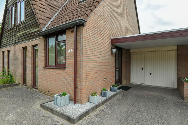 Tussenwoning te koop: Volendamstraat 54, Arnhem