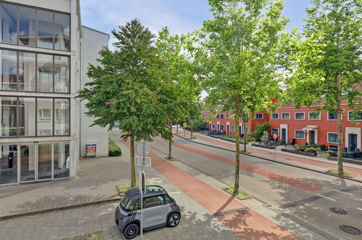 Photo 4 of Aalbersestraat 156