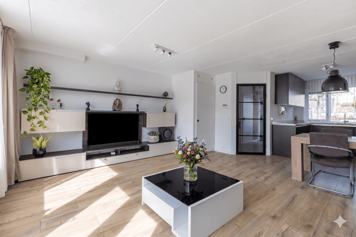 Foto 4 van Henriëtte Roland Holststraat 9