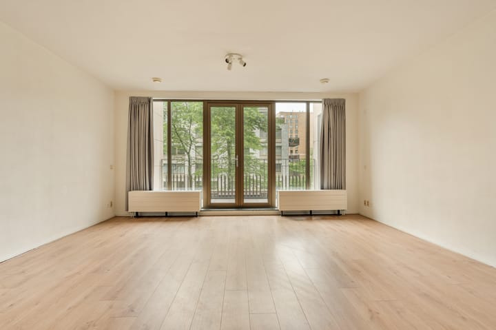 Titus van Rijnstraat 271
