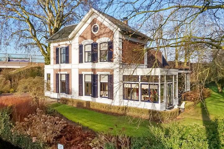 Vrijstaande woning te koop: Dorpsweg 23, Maartensdijk