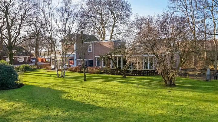 Vrijstaande woning te koop: Dorpsweg 23, Maartensdijk