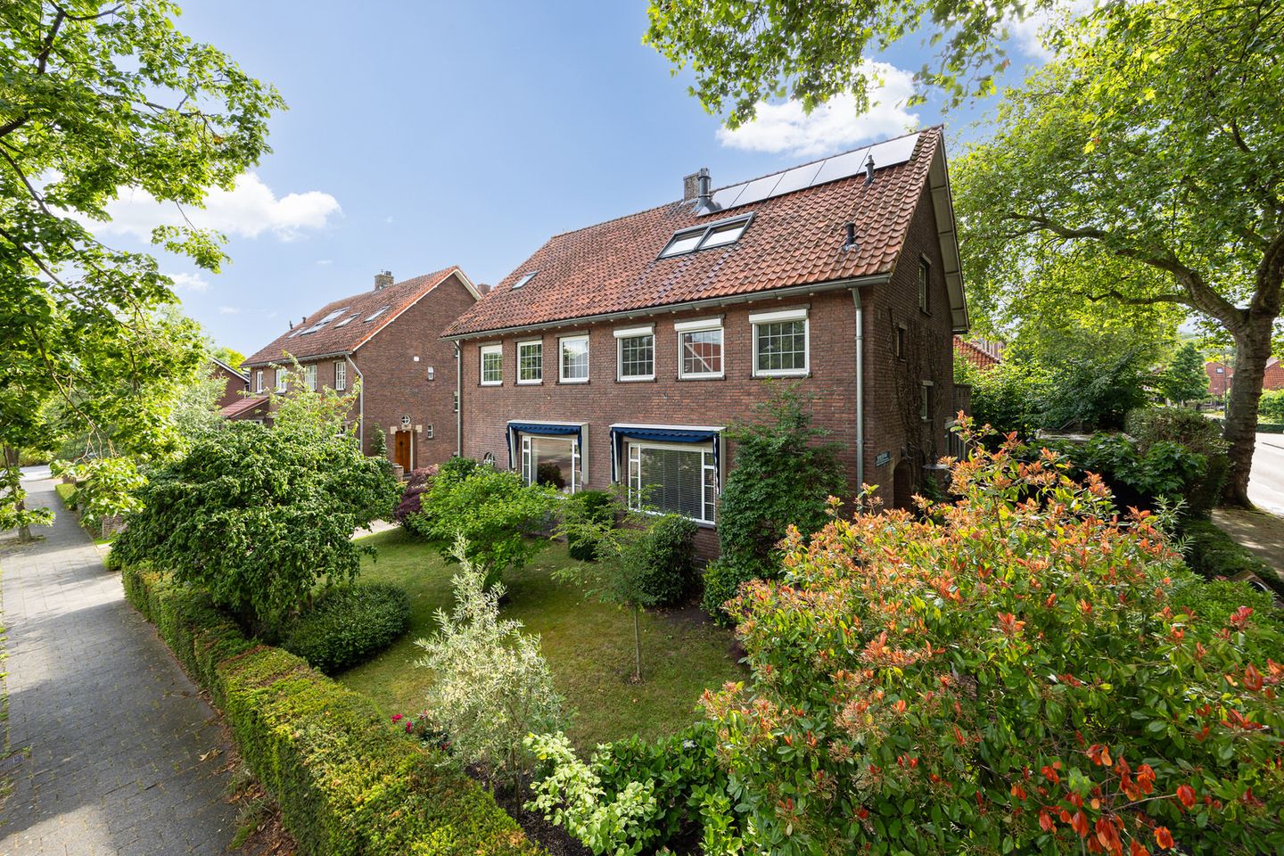 Foto 1 van Mgr.Wilmerstraat 1