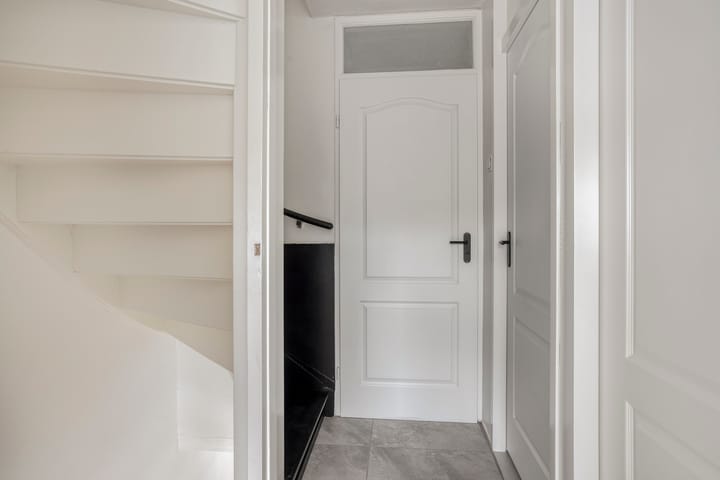 Tussenwoning te koop: Hof van Voorne 18, Bergen Op Zoom
