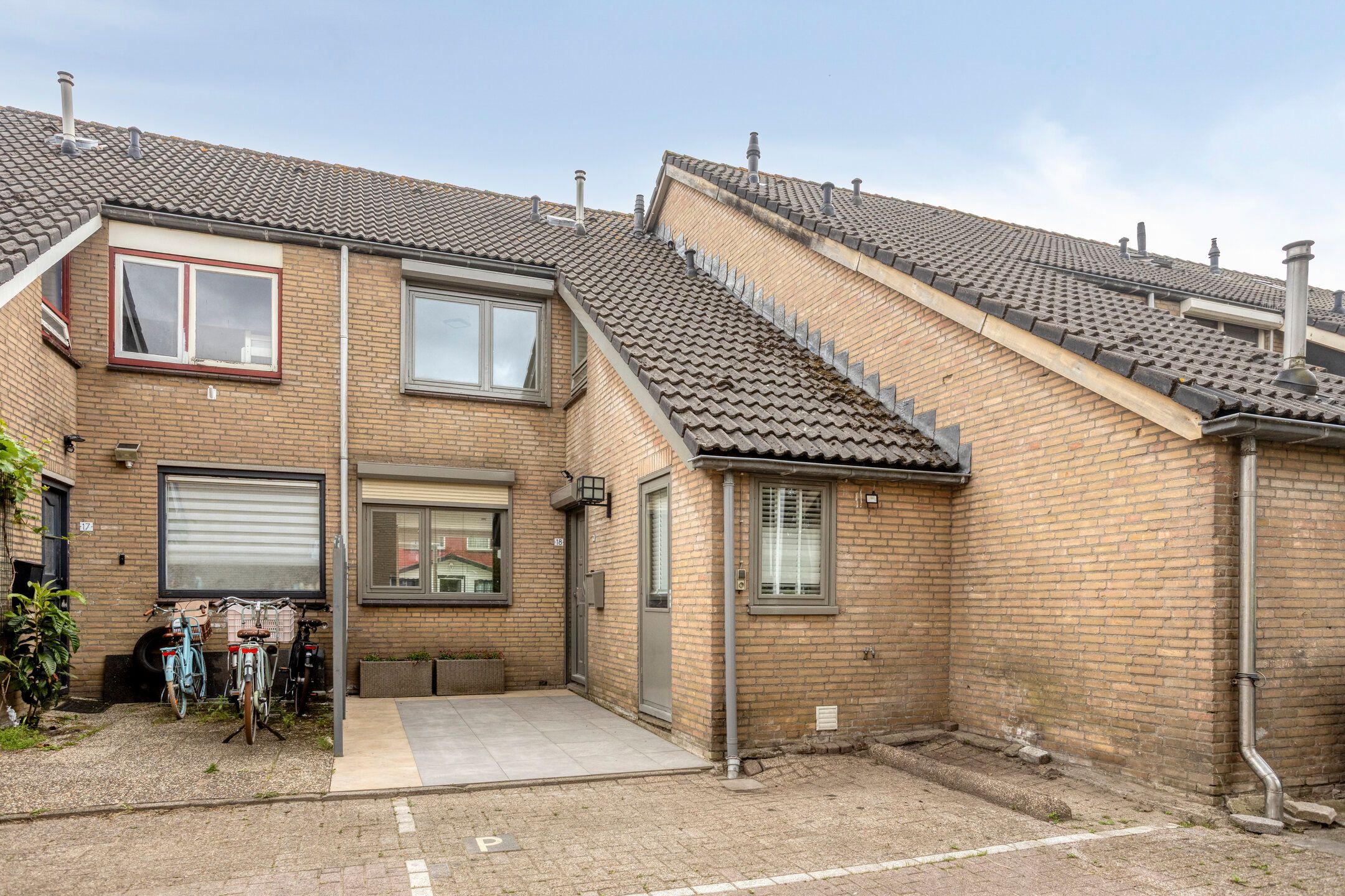 Hof van Voorne 18